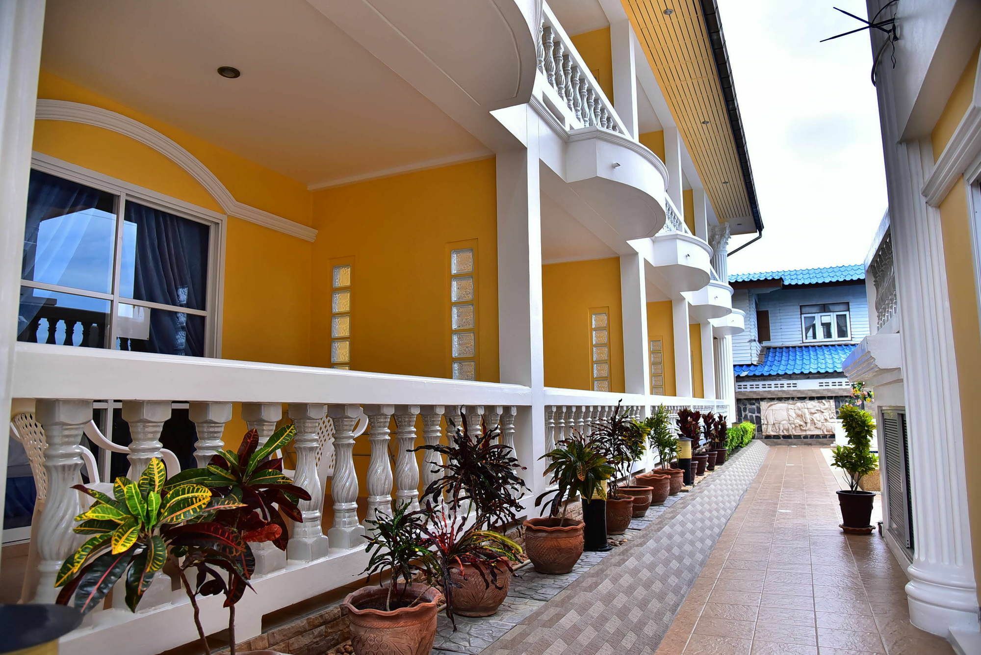 Sun Beach Guesthouse Prachuap Khiri Khan Esterno foto