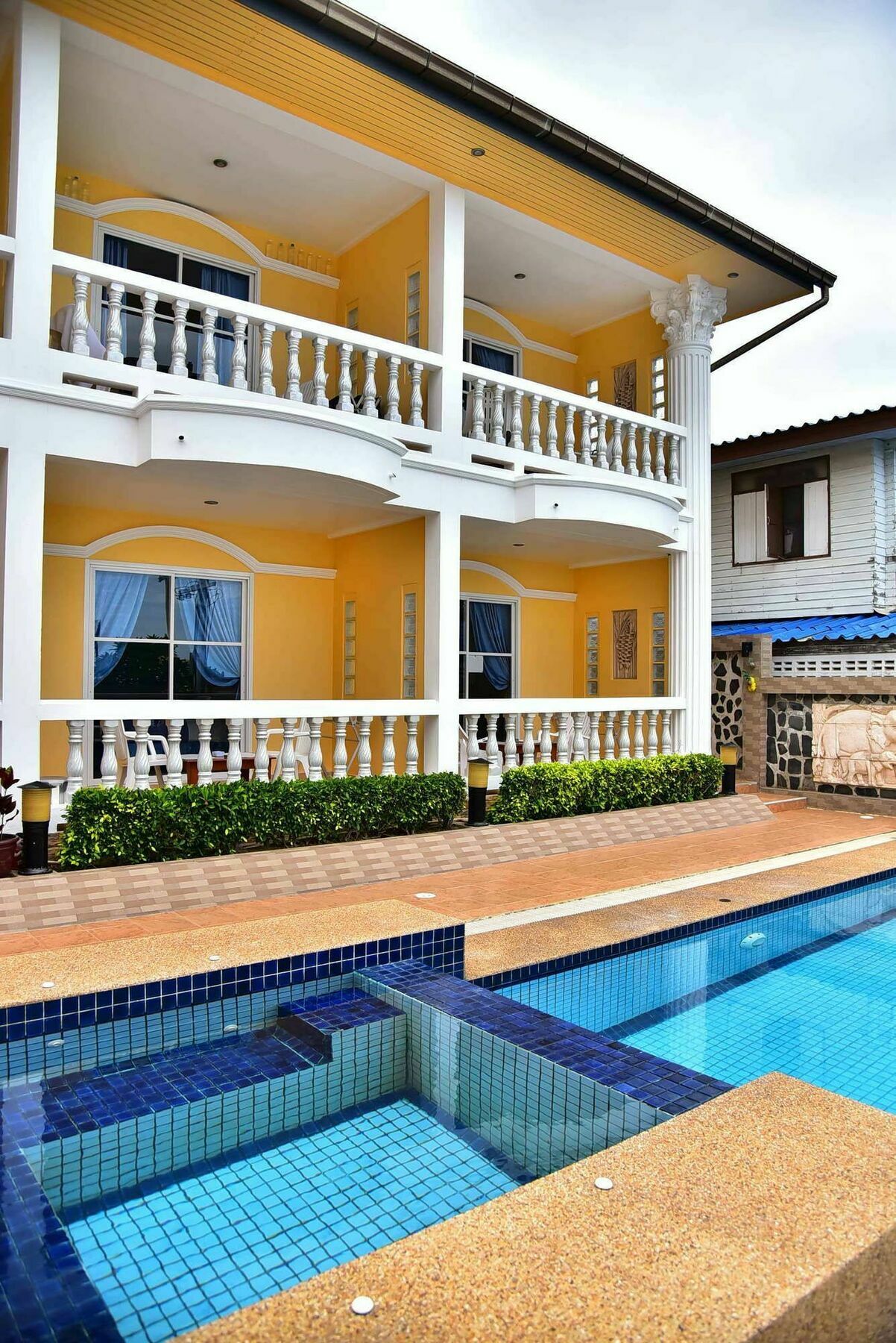 Sun Beach Guesthouse Prachuap Khiri Khan Esterno foto