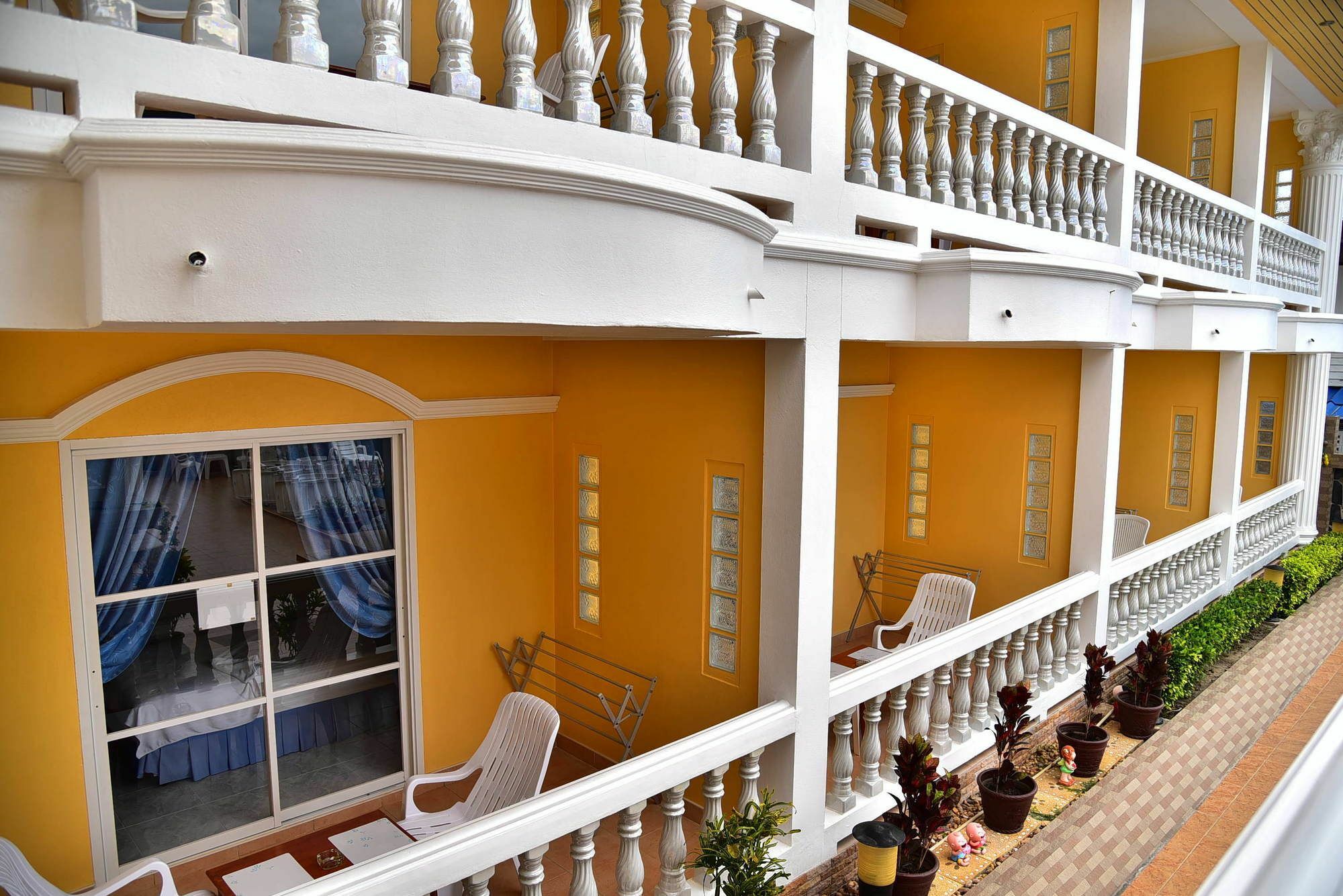 Sun Beach Guesthouse Prachuap Khiri Khan Esterno foto