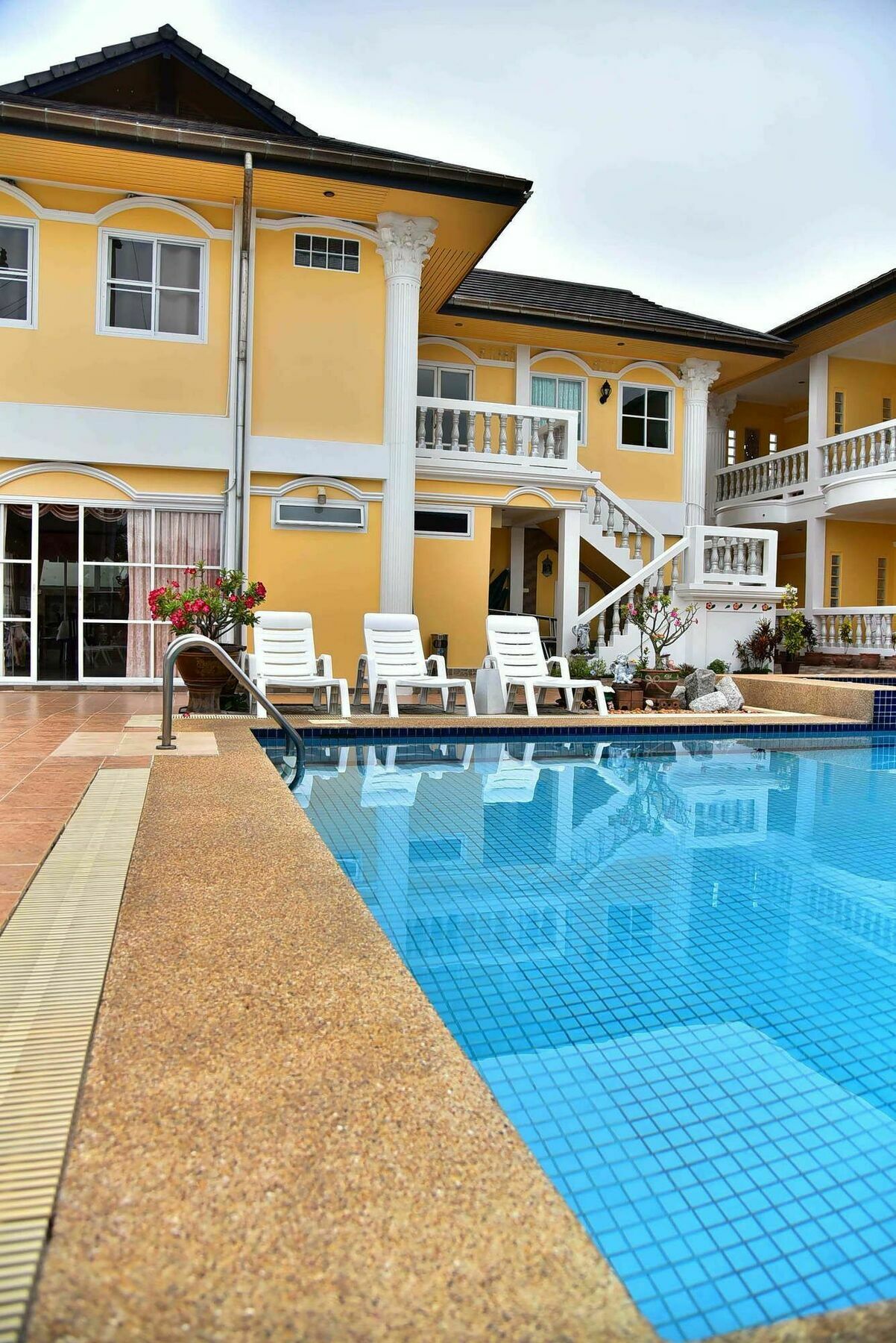 Sun Beach Guesthouse Prachuap Khiri Khan Esterno foto