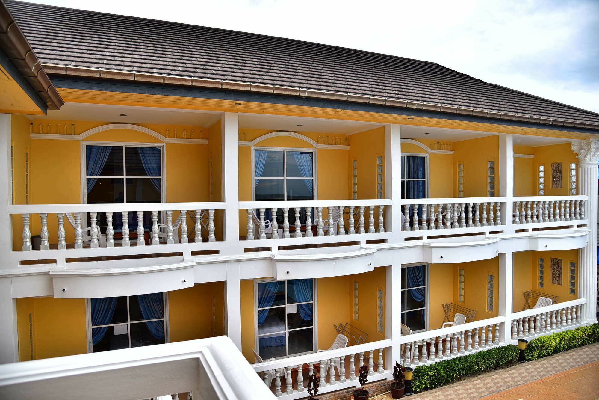 Sun Beach Guesthouse Prachuap Khiri Khan Esterno foto